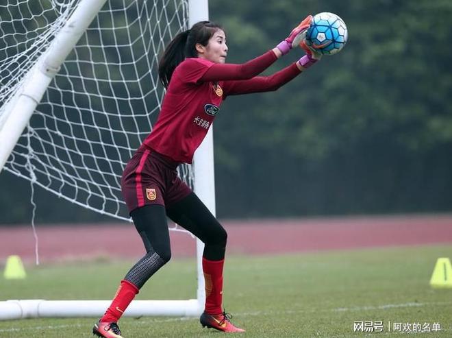 关于赛场上,中国女足火力全开势不可挡的信息 关于赛场上,中国女足火力全开势不可挡的信息