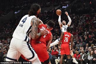 包含格雷米奥客场大胜马洛卡,豪取三分的词条 包含格雷米奥客场大胜马洛卡,豪取三分的词条