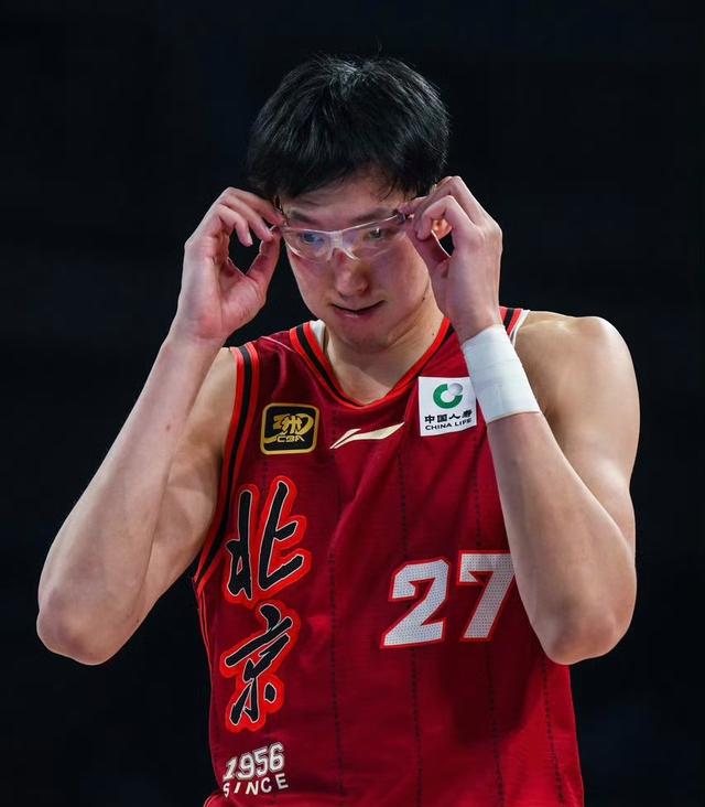 爱游戏体育地址-河床主场优势明显，球迷期待逆转奇迹