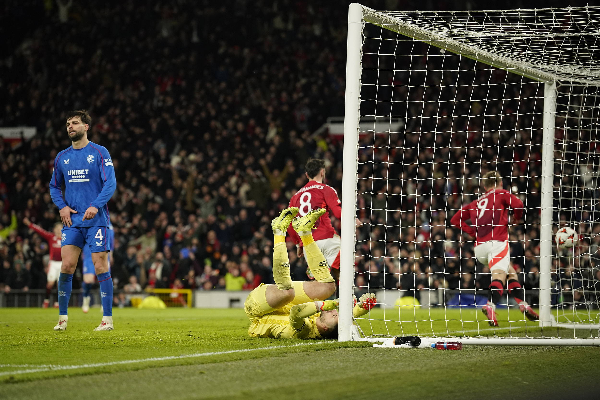 包含西悉尼流浪者体能训练升级,备战曼联半决赛的词条 包含西悉尼流浪者体能训练升级,备战曼联半决赛的词条