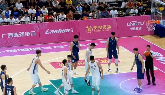 四川男篮经验丰富,收获连胜 四川男篮经验丰富,收获连胜