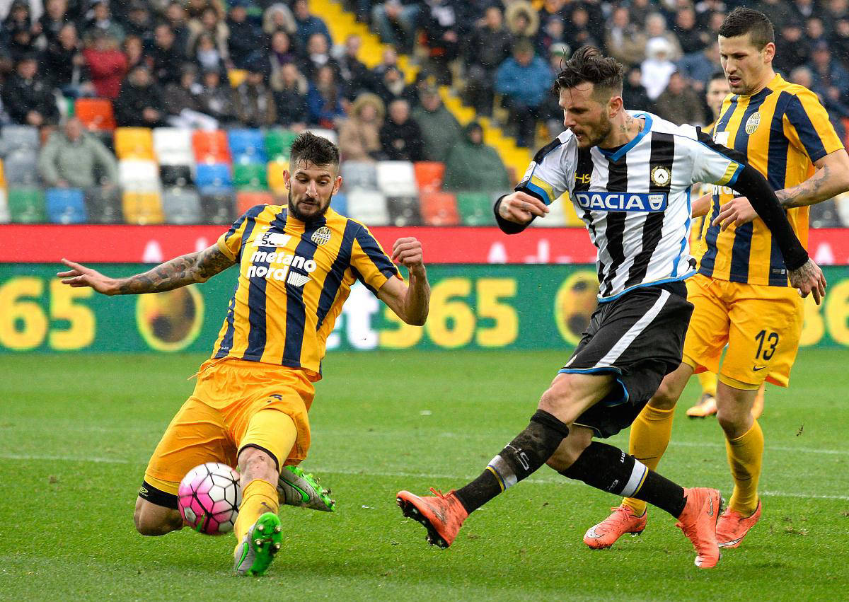 维罗纳队在最近的比赛中状态正佳 维罗纳队在最近的比赛中状态正佳