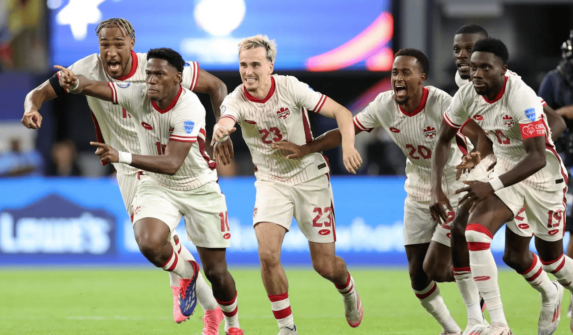 爱游戏体育地址-关于美洲联赛决赛即将打响，双方实力均衡的信息