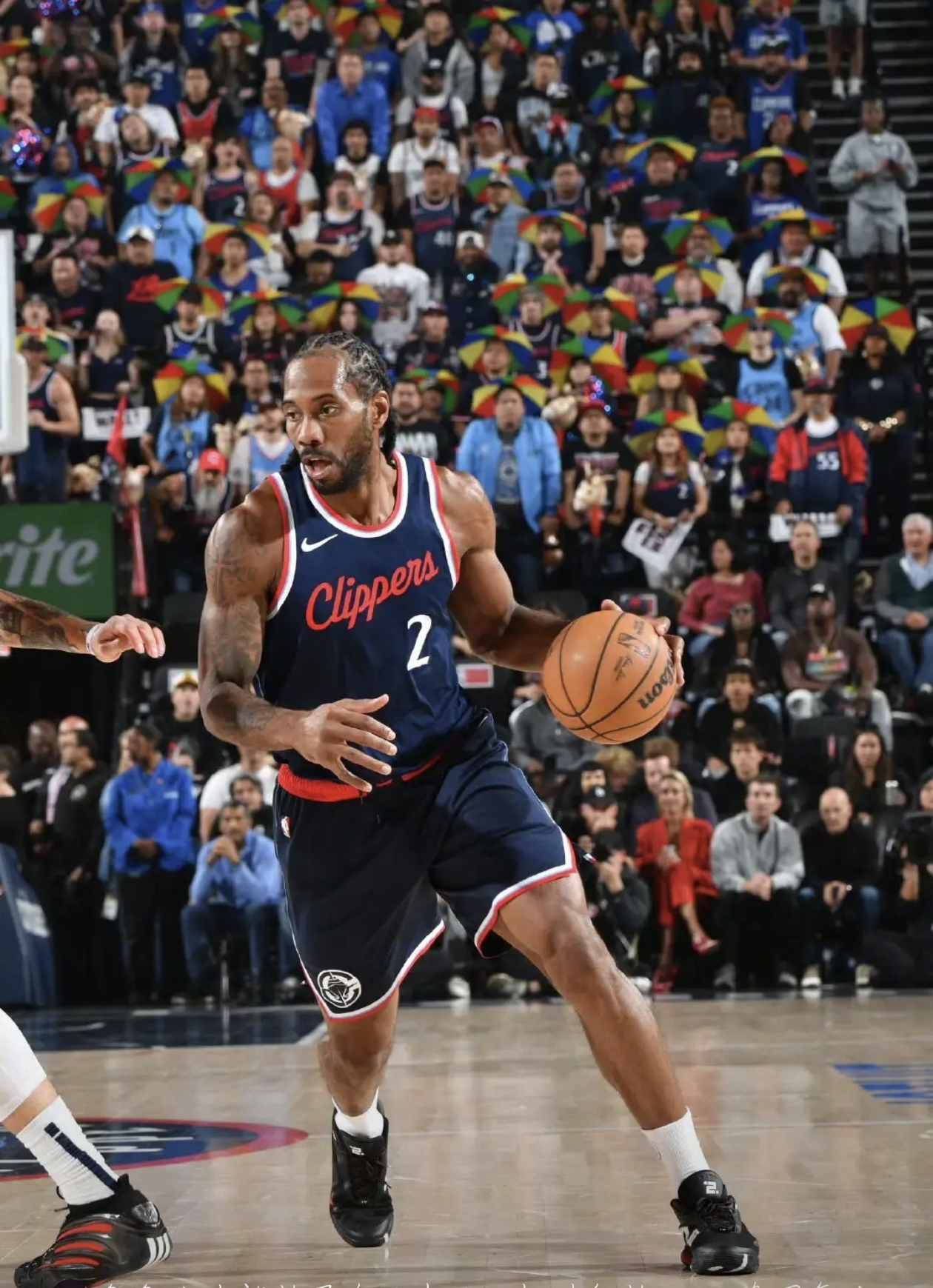 爱游戏官网入口-快船队老将现身抢镜，逆转击败76人队的简单介绍