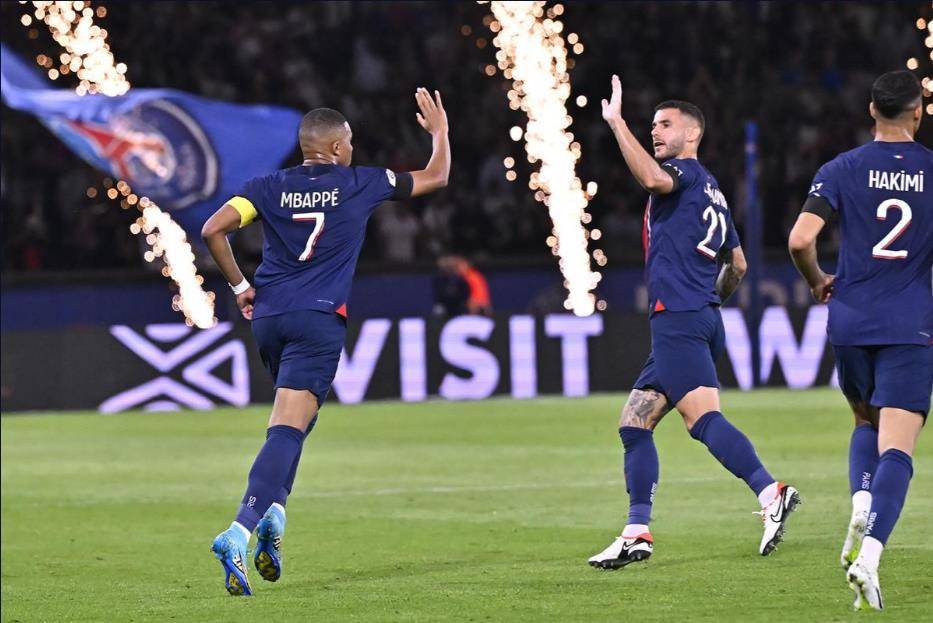 巴黎圣日耳曼惨不忍睹!罗阿尼击败巴黎后赛道一片春风!的简单介绍 巴黎圣日耳曼惨不忍睹!罗阿尼击败巴黎后赛道一片春风!的简单介绍