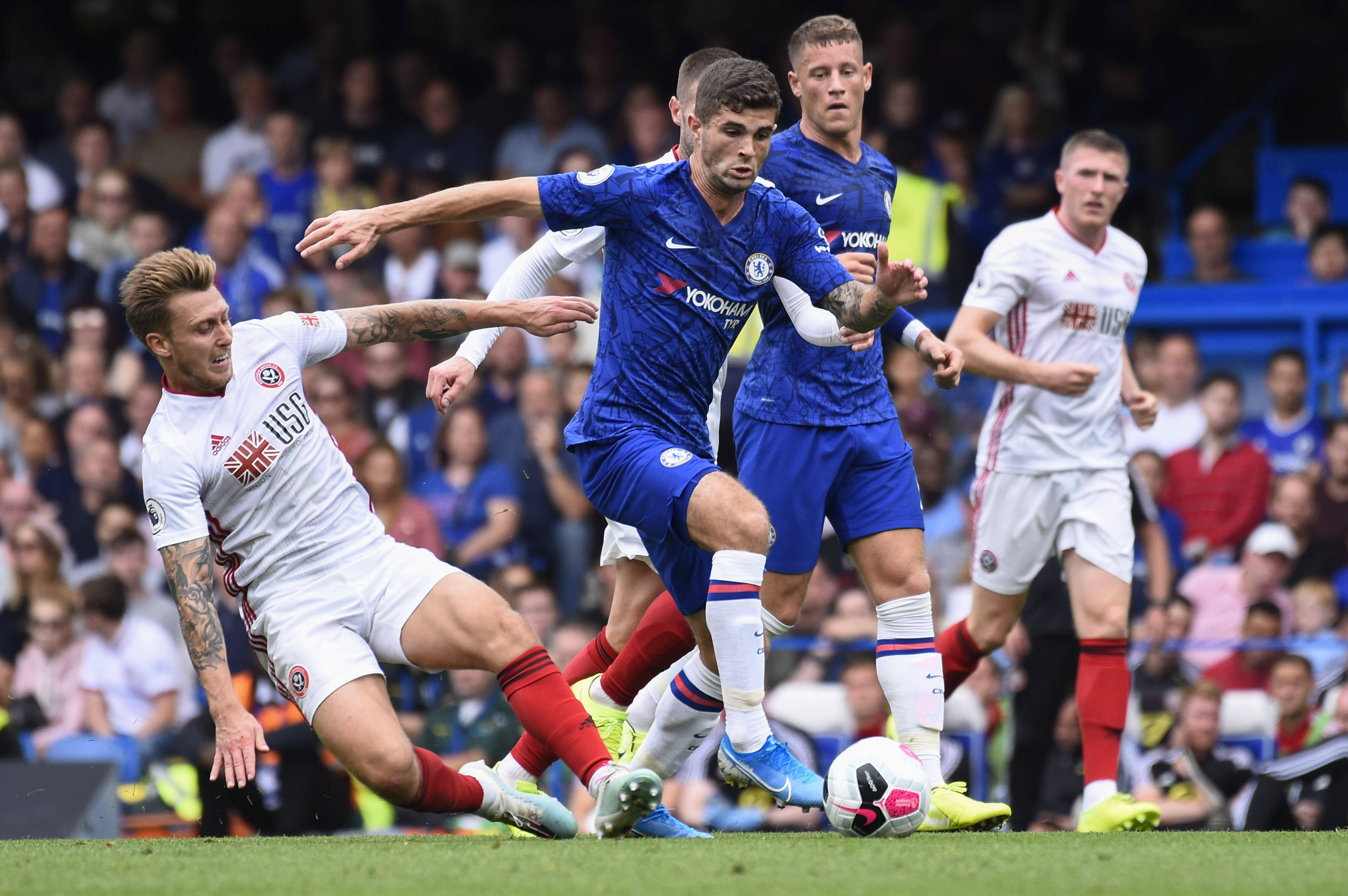 包含里尔客场险胜，取得两连胜的词条