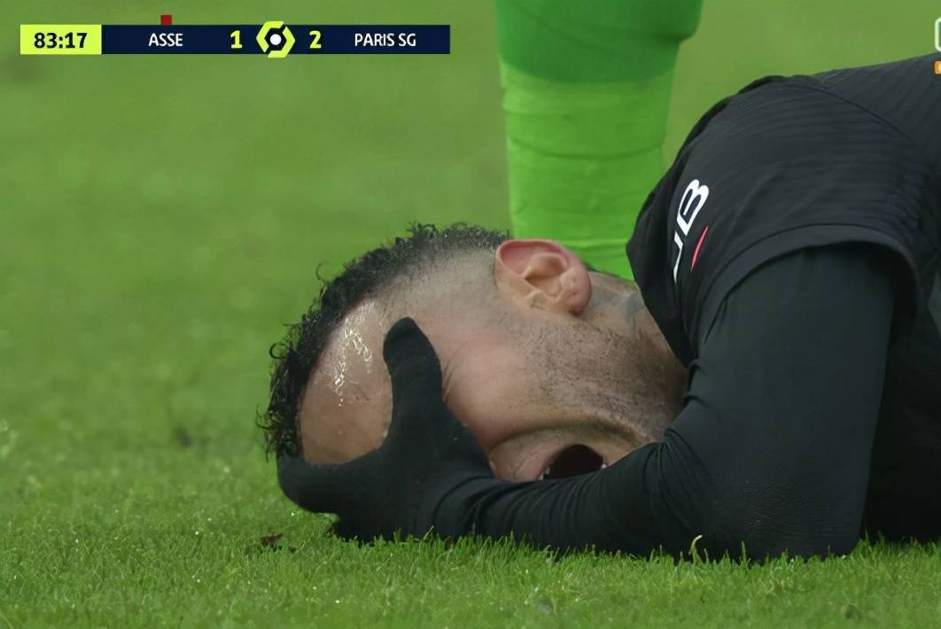 巴西球员内马尔因脚踝受伤退出本届比赛 巴西球员内马尔因脚踝受伤退出本届比赛