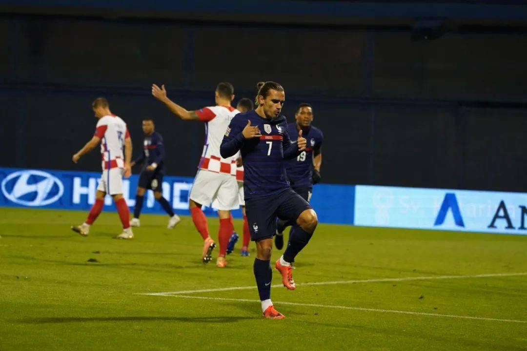 爱游戏体育直播-瑞典客场战胜克罗地亚，斩获三分