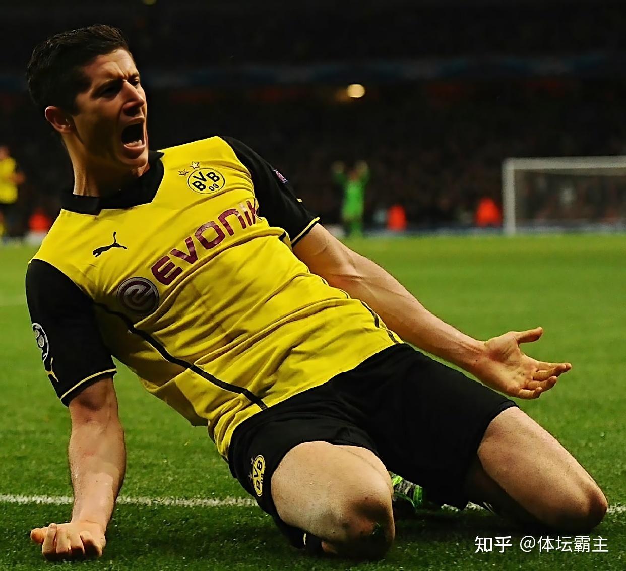 多特蒙德中场大将状态神勇,表现出色 多特蒙德中场大将状态神勇,表现出色